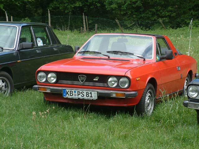 lancia_beta_302